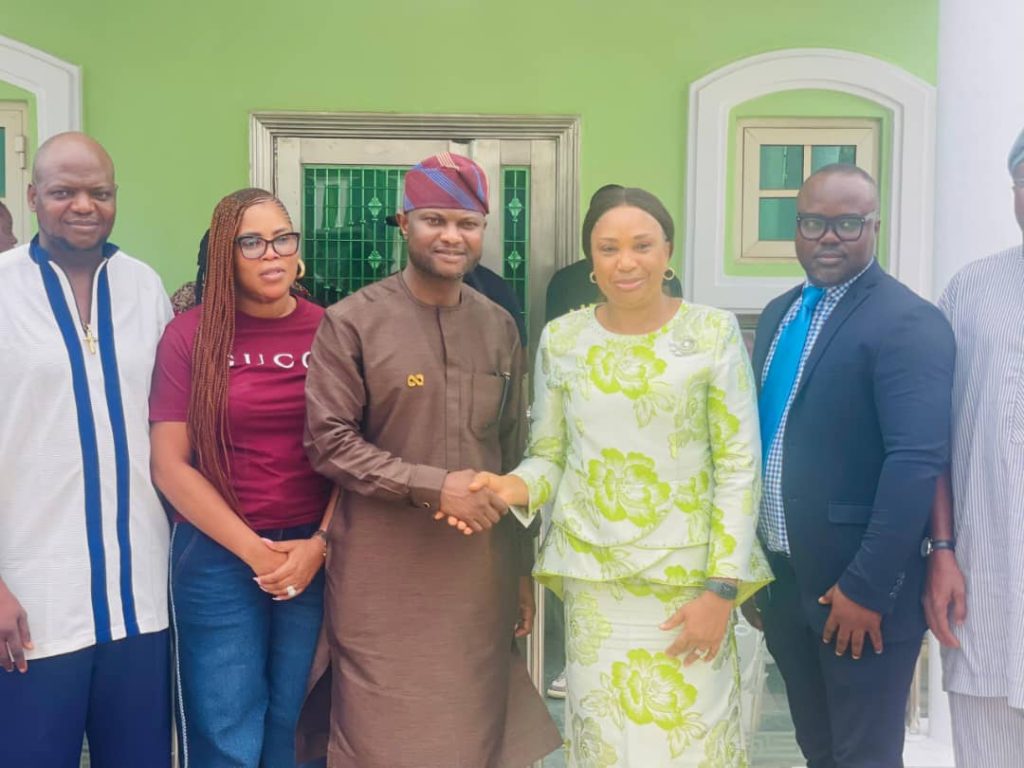 UBTH CMD pays Condolence Visit to Edo Deputy Gov over mother’s demise