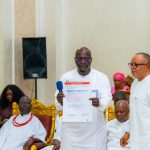 APC Primaries: Ogbeide-Ihama present senatorial result sheet to Oba of Benin