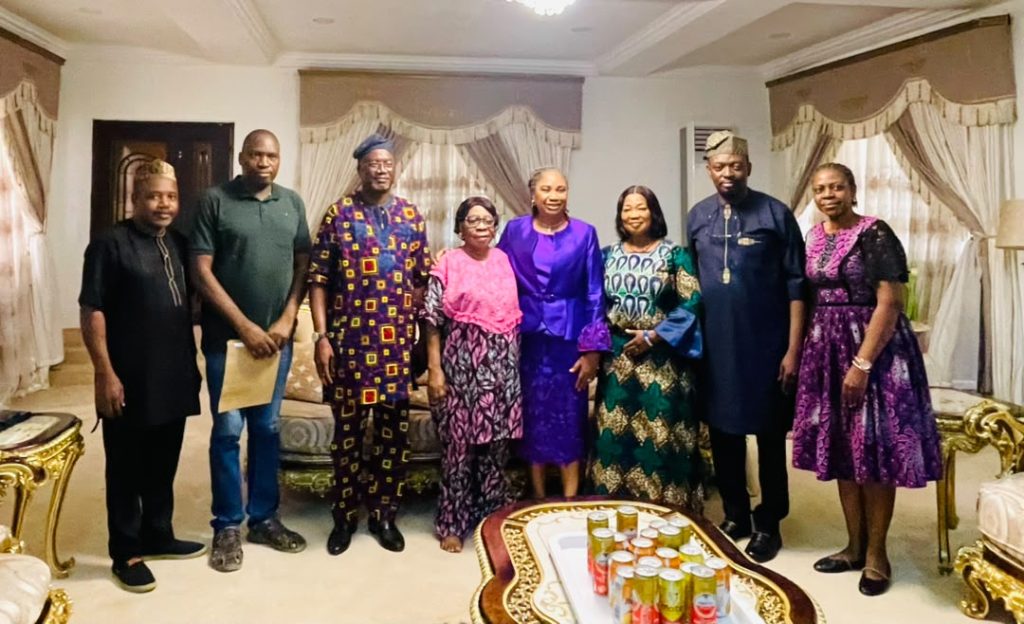 Oyakhilome: UBTH Visit Pastor Chris Family